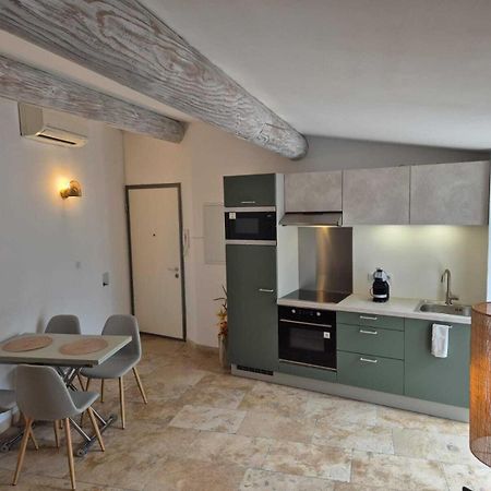 Apartmán Nuit Etoilee LʼIsle-sur-la-Sorgue Exteriér fotografie