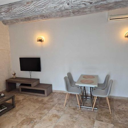 Apartmán Nuit Etoilee LʼIsle-sur-la-Sorgue Exteriér fotografie